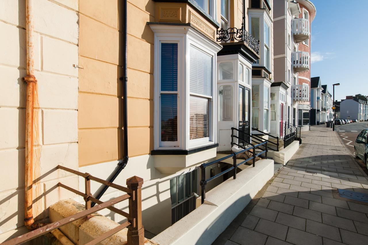 Cwtch Apartment By The Sea Aberystwyth Exteriör bild